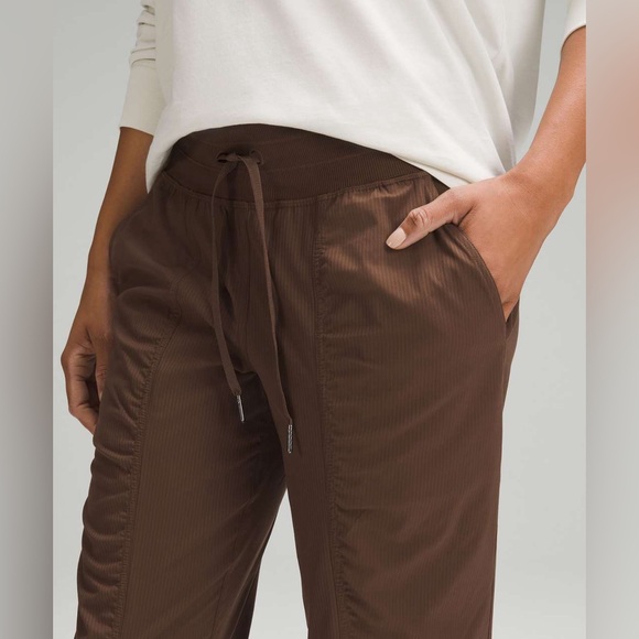 Lululemon Dance Studio Mid-Rise Jogger *Full Length Java — NWOT - Picture 4 of 11